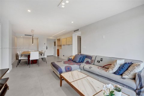 Copropriété à vendre à Aventura, Floride: 2 chambres, 87.7 m2 № 1752734 - photo 4