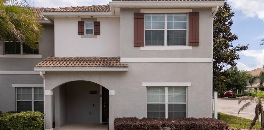 Touwnhouse à STOREY LAKE à Kissimmee, Floride 5 chambres, 197.7 m2 № 2107551