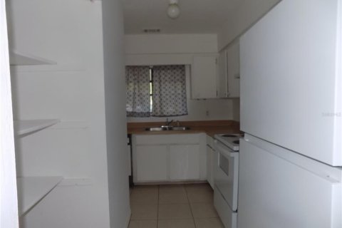 Commercial property in Gainesville, Florida 12 bedrooms, 584.73 sq.m. № 2107723 - photo 20