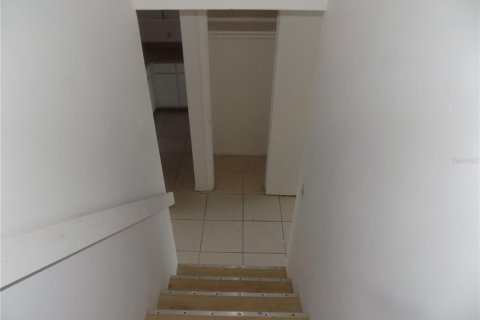 Commercial property in Gainesville, Florida 12 bedrooms, 584.73 sq.m. № 2107723 - photo 30