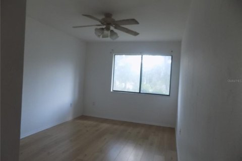 Commercial property in Gainesville, Florida 12 bedrooms, 584.73 sq.m. № 2107723 - photo 24