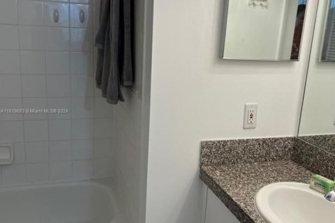 Copropriété à louer à Aventura, Floride: 2 chambres, 109.62 m2 № 1753646 - photo 21