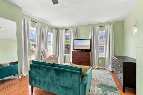 Touwnhouse à vendre à Tampa, Floride: 3 chambres, 179.3 m2 № 2372863 - photo 27