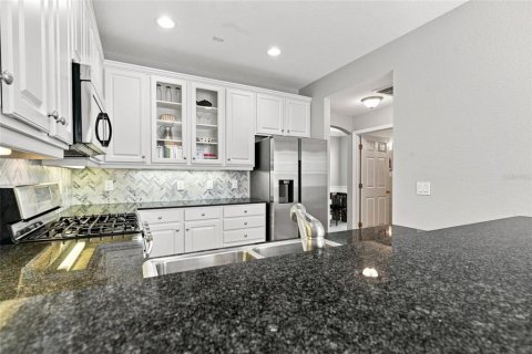 Touwnhouse à vendre à Tampa, Floride: 3 chambres, 179.3 m2 № 2372863 - photo 16