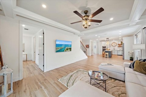 House in Sarasota, Florida 5 bedrooms, 271.83 sq.m. № 1817926 - photo 13
