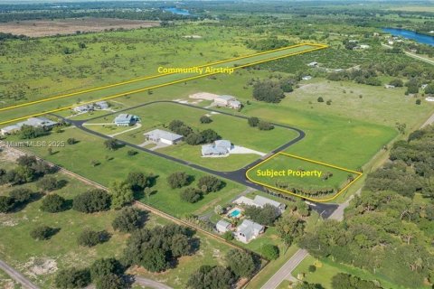 Terreno en venta en LaBelle, Florida № 1836750 - foto 3