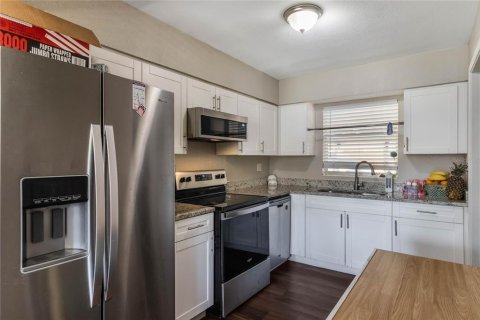 Casa en venta en Lakeland, Florida, 3 dormitorios, 117.15 m2 № 1572824 - foto 9