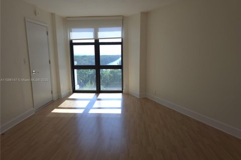 Condo in Key Biscayne, Florida, 2 bedrooms  № 1223828 - photo 16