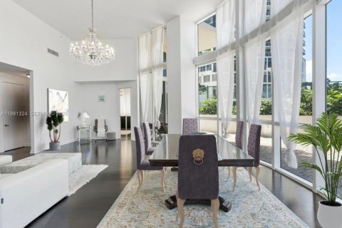 Copropriété à louer à Sunny Isles Beach, Floride: 3 chambres, 198.9 m2 № 2043174 - photo 7