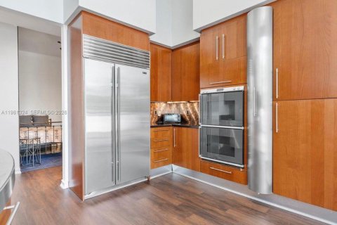 Copropriété à louer à Sunny Isles Beach, Floride: 3 chambres, 198.9 m2 № 2043174 - photo 16