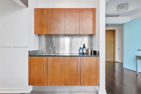 Copropriété à louer à Sunny Isles Beach, Floride: 3 chambres, 198.9 m2 № 2043174 - photo 11