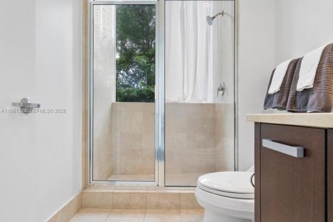 Copropriété à louer à Sunny Isles Beach, Floride: 3 chambres, 198.9 m2 № 2043174 - photo 30
