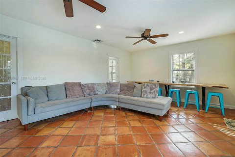 Villa ou maison à vendre à Palm City, Floride: 3 chambres, 123.75 m2 № 1976755 - photo 3