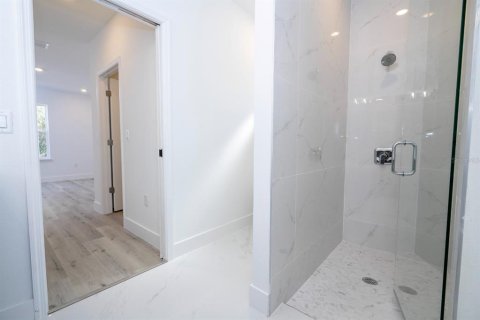 Casa en venta en North Port, Florida, 4 dormitorios, 171.96 m2 № 2098413 - foto 18