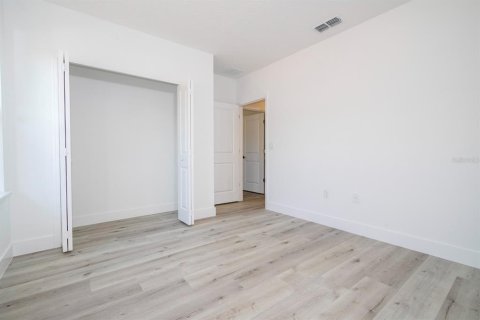 Casa en venta en North Port, Florida, 4 dormitorios, 171.96 m2 № 2098413 - foto 23