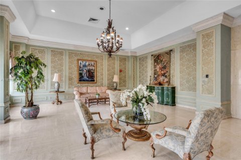 Condo in Hallandale Beach, Florida, 1 bedroom  № 1804342 - photo 23