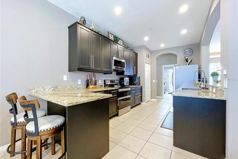 House in Plant City, Florida 3 bedrooms, 190.91 sq.m. № 2227186 - photo 11