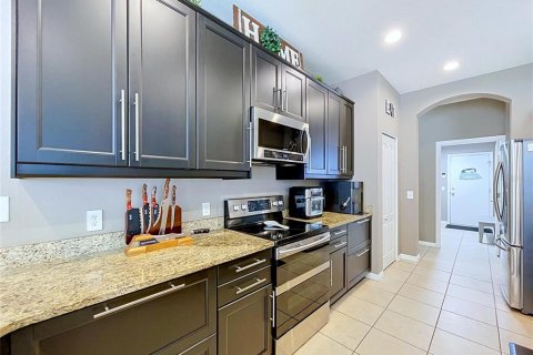 House in Plant City, Florida 3 bedrooms, 190.91 sq.m. № 2227186 - photo 14