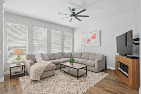 Casa en venta en Orlando, Florida, 3 dormitorios, 193.98 m2 № 1907861 - foto 15