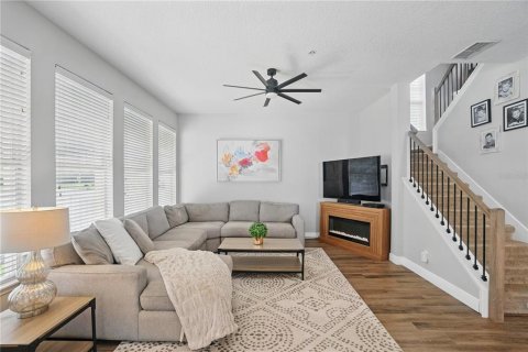 Casa en venta en Orlando, Florida, 3 dormitorios, 193.98 m2 № 1907861 - foto 14