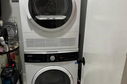 Apartamento en alquiler en Fort Lauderdale, Florida, 2 dormitorios, 139.35 m2 № 2009524 - foto 27