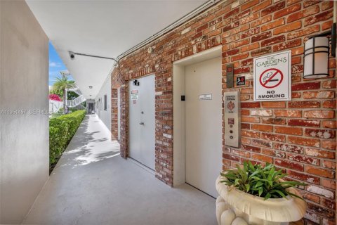 Apartamento en alquiler en Fort Lauderdale, Florida, 2 dormitorios, 139.35 m2 № 2009524 - foto 28