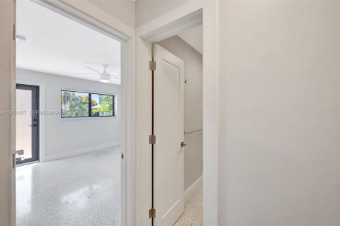 Apartamento en alquiler en Fort Lauderdale, Florida, 2 dormitorios, 139.35 m2 № 2009524 - foto 19