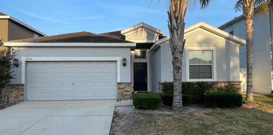 House in Orlando, Florida 4 bedrooms, 188.31 sq.m. № 1670284