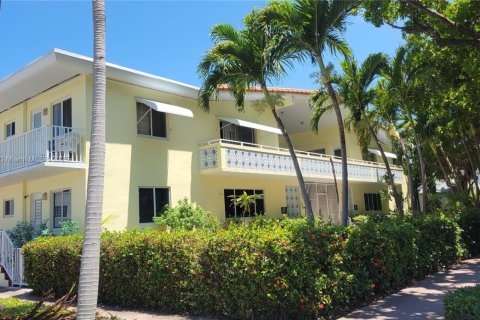 Condominio en venta en Miami Beach, Florida, 39.02 m2 № 1967146 - foto 14