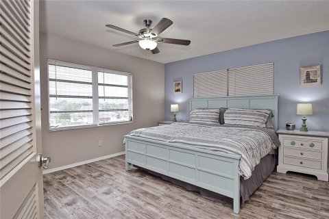 Condo in Venice, Florida, 2 bedrooms  № 1767777 - photo 13