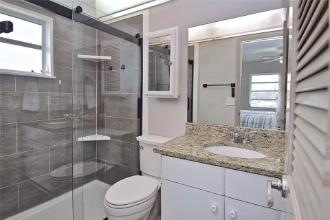 Condo in Venice, Florida, 2 bedrooms  № 1767777 - photo 17
