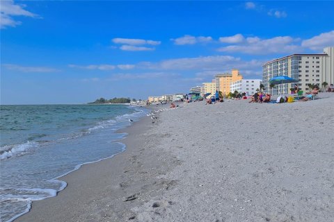 Condo in Venice, Florida, 2 bedrooms  № 1767777 - photo 25