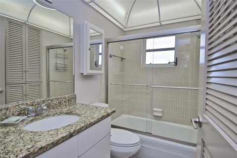 Condo in Venice, Florida, 2 bedrooms  № 1767777 - photo 20