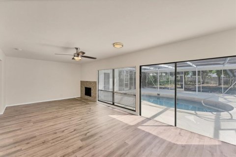 House in Bradenton, Florida 3 bedrooms, 195 sq.m. № 1673132 - photo 10