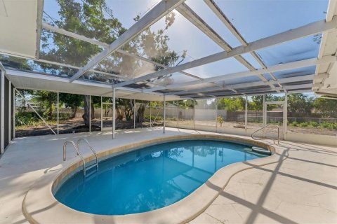 House in Bradenton, Florida 3 bedrooms, 195 sq.m. № 1673132 - photo 24
