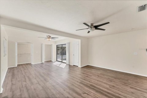 House in Bradenton, Florida 3 bedrooms, 195 sq.m. № 1673132 - photo 13