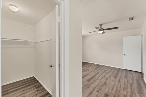 House in Bradenton, Florida 3 bedrooms, 195 sq.m. № 1673132 - photo 18