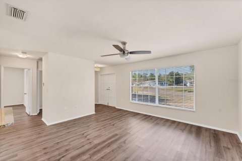 House in Bradenton, Florida 3 bedrooms, 195 sq.m. № 1673132 - photo 4