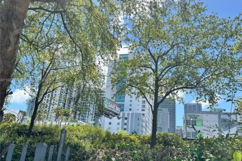 Купить коммерческую недвижимость в Майами, Флорида 313.27м2, № 1987978 - фото 12