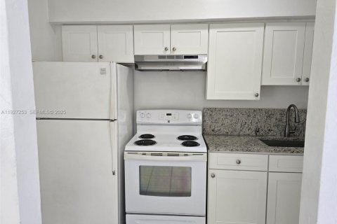 Купить коммерческую недвижимость в Майами, Флорида 313.27м2, № 1987978 - фото 27