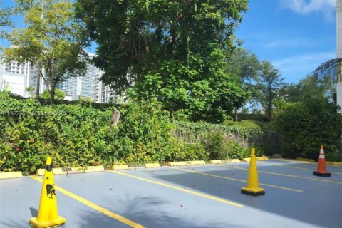 Купить коммерческую недвижимость в Майами, Флорида 313.27м2, № 1987978 - фото 17