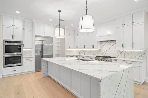 Купить виллу или дом в Тампа, Флорида 9 комнат, 470.18м2, № 1907443 - фото 12