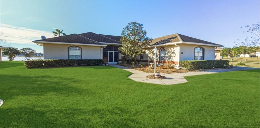Villa ou maison à Ocala, Floride 4 chambres, 238.85 m2 № 2139880