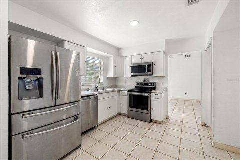 Villa ou maison à vendre à Orlando, Floride: 3 chambres, 114.73 m2 № 2428643 - photo 8