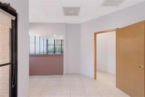 Commercial property in Palm Harbor, Florida 109.16 sq.m. № 1720215 - photo 12
