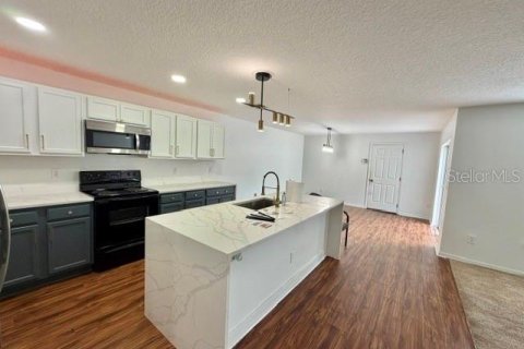 Touwnhouse à louer à Orlando, Floride: 2 chambres, 167.6 m2 № 2377922 - photo 3