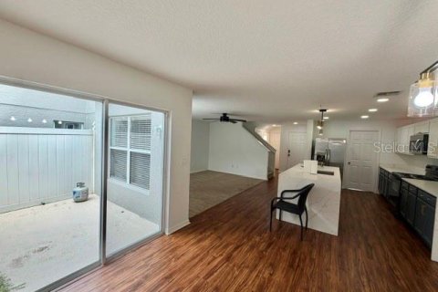 Touwnhouse à louer à Orlando, Floride: 2 chambres, 167.6 m2 № 2377922 - photo 5