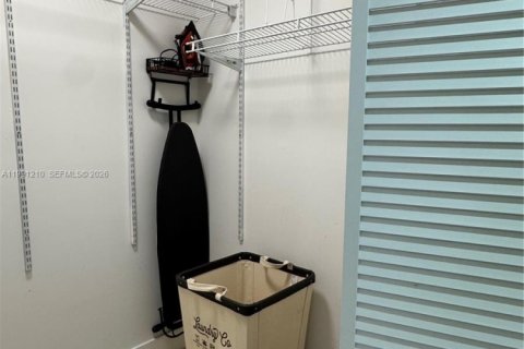 Copropriété à louer à Miami, Floride: 1 chambre, 91.14 m2 № 2062850 - photo 20