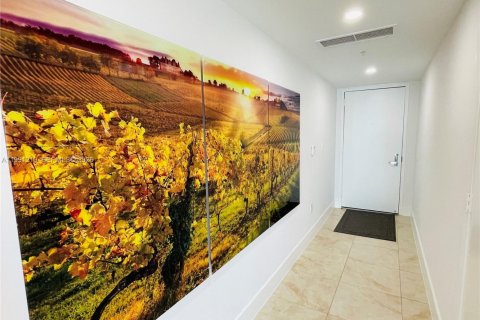 Copropriété à louer à Miami, Floride: 1 chambre, 91.14 m2 № 2062850 - photo 7