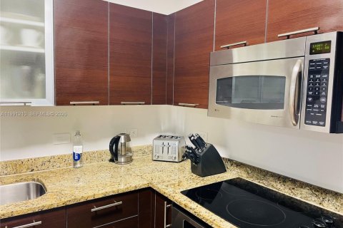 Copropriété à louer à Miami, Floride: 1 chambre, 91.14 m2 № 2062850 - photo 30